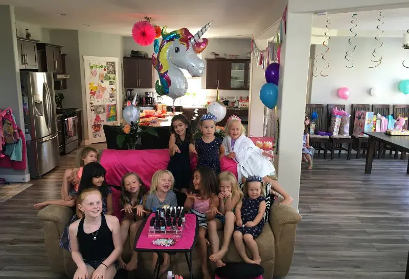 Why Choose Feel Fabulous Mobile Spa for Kids & Teen Mobile Spa Birthday Parties