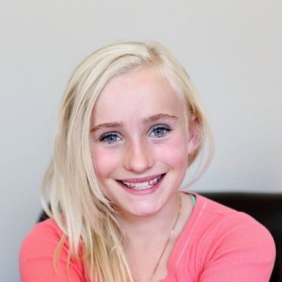 Beautiful Girl with light make up by Feel Fabulous Mobile Spa