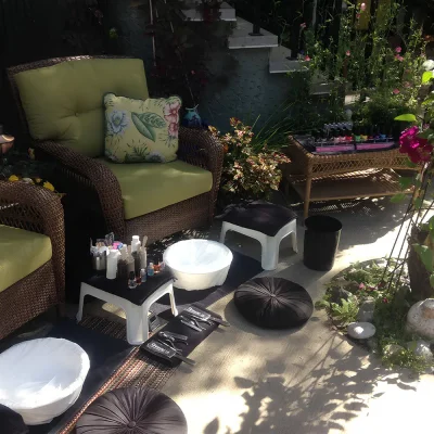 mobile spa manicure pedicure