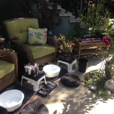 Mobile Spa at Home set up by the garden